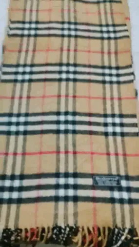 Custom handpick Burberry scarves - 50 pieces