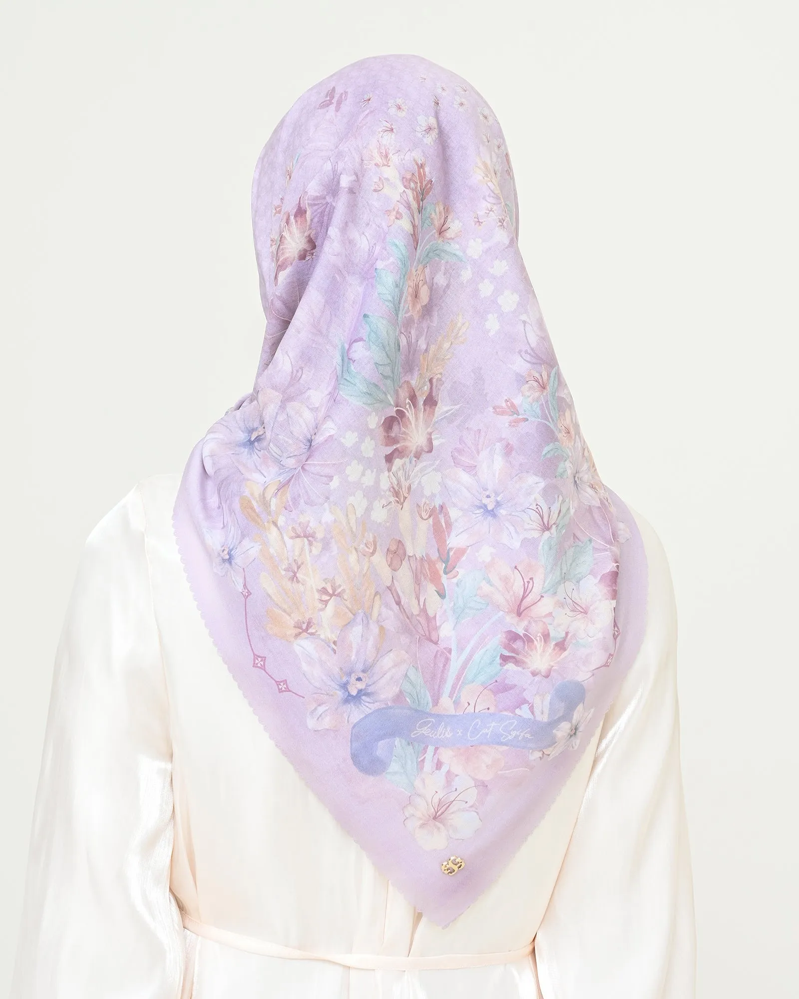 DIRAMELIA SCARVES