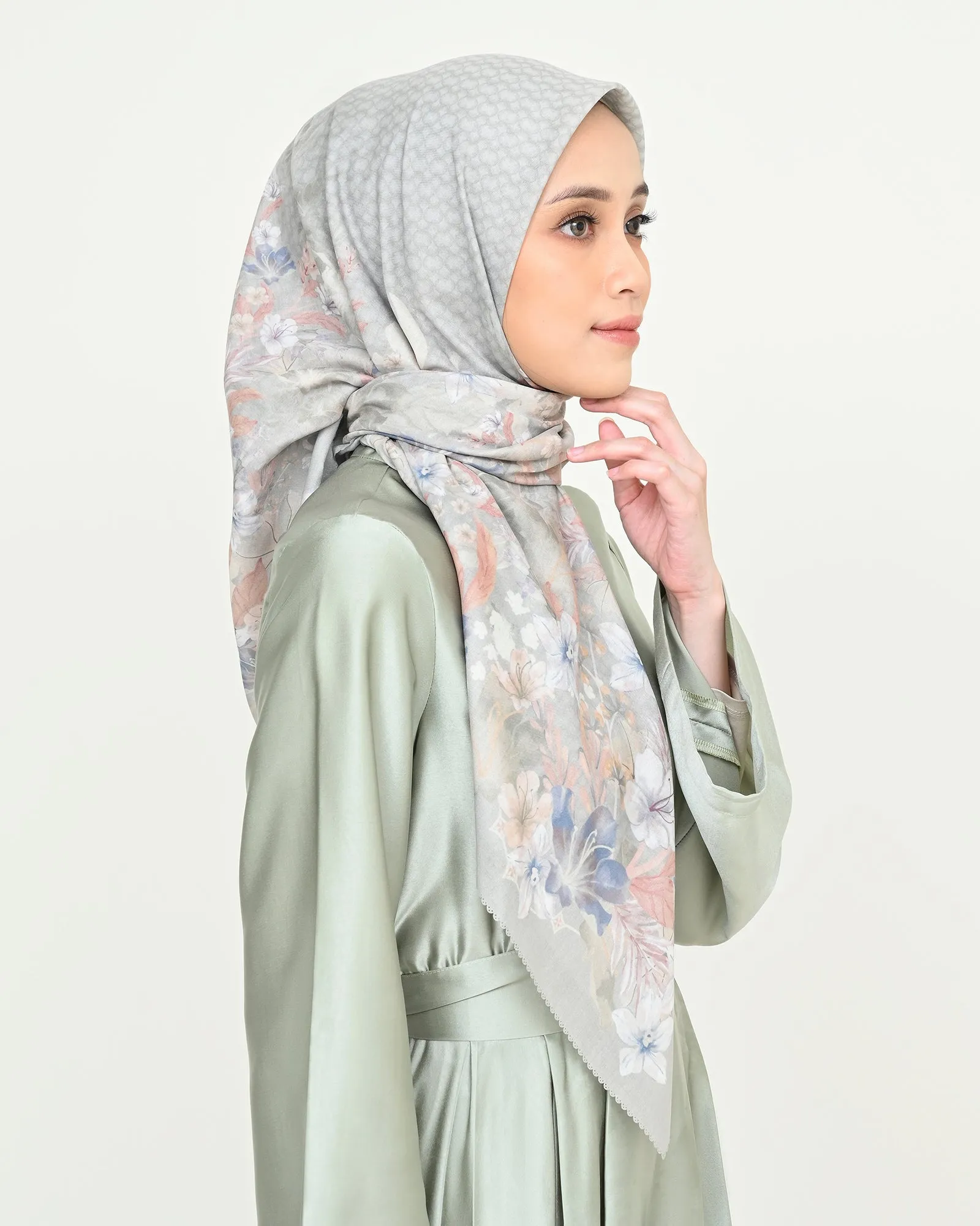 DIRAMELIA SCARVES