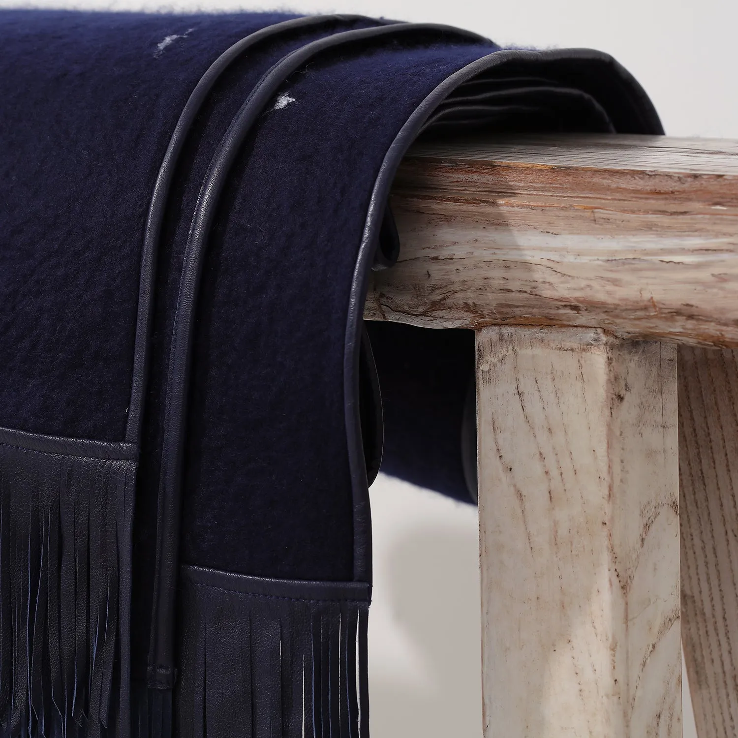 SILK NEBULA Handcrafted cashmere felt scarf with nappa fringe