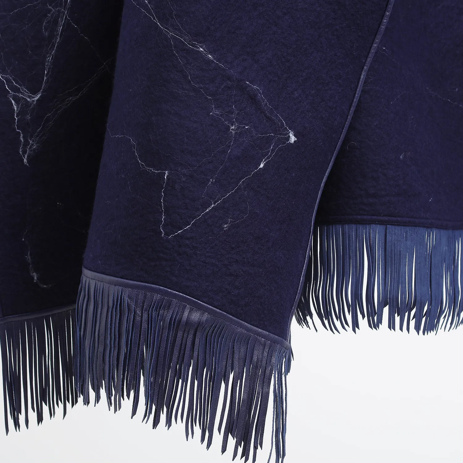 SILK NEBULA Handcrafted cashmere felt scarf with nappa fringe