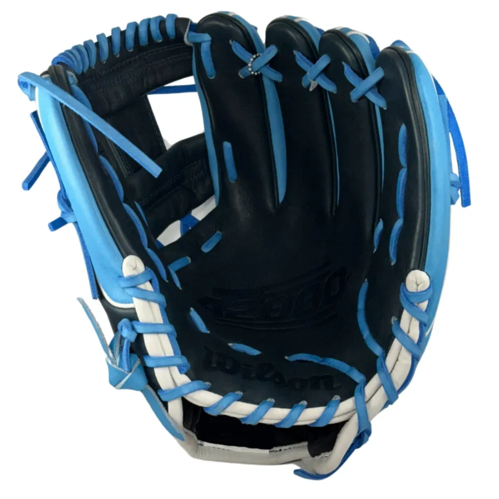 Wilson Custom A2000 1786 11.5" Infield Glove: Sky Blue and Navy